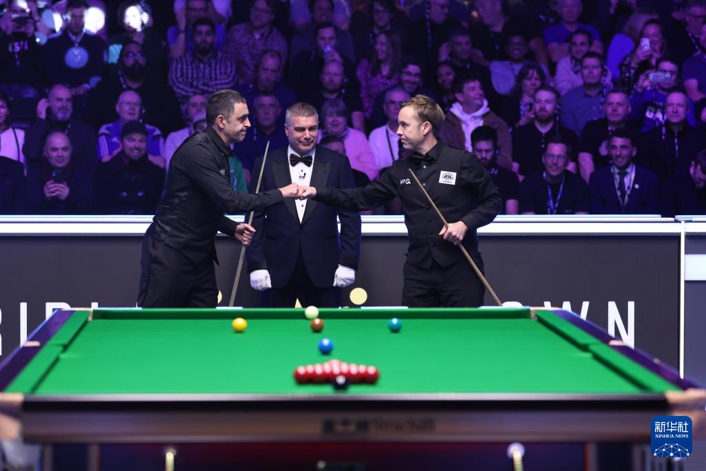 际大赛中展 际大赛中展