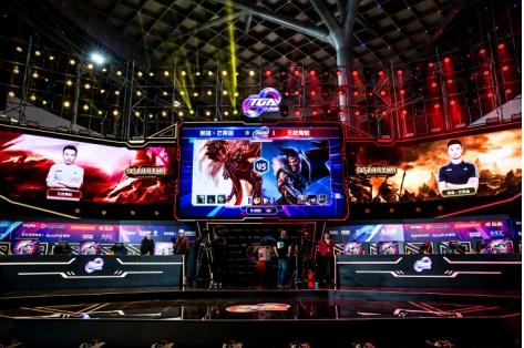 脱颖而出 脱颖而出